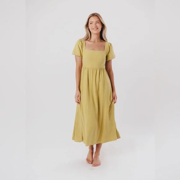 Worth Collective | Dresses | Green Midi Dress With Sleeves And Square Neck | Poshmark Worth Collective | Dresses | Green Midi Dress With Sleeves And Square Neck | Poshmark